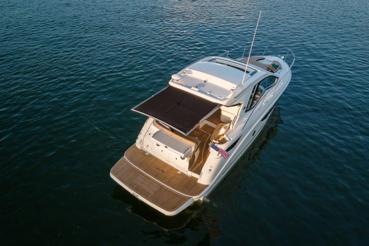 Sea Ray Sundancer 350 Coupe "Latitudes"